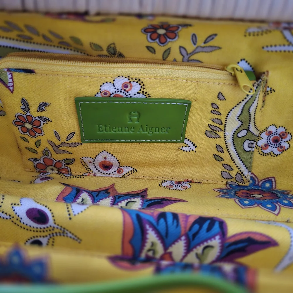 Etienne Aigner Green and Tan Shoulder Bag - Picture 7 of 11